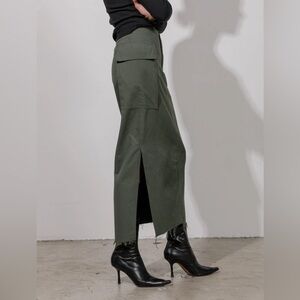 Local European Cargo Skirt